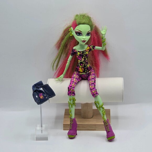 OG Monster High Venus McFlytrap 2009 Doll With Denim Jacket - Picture 1 of 8